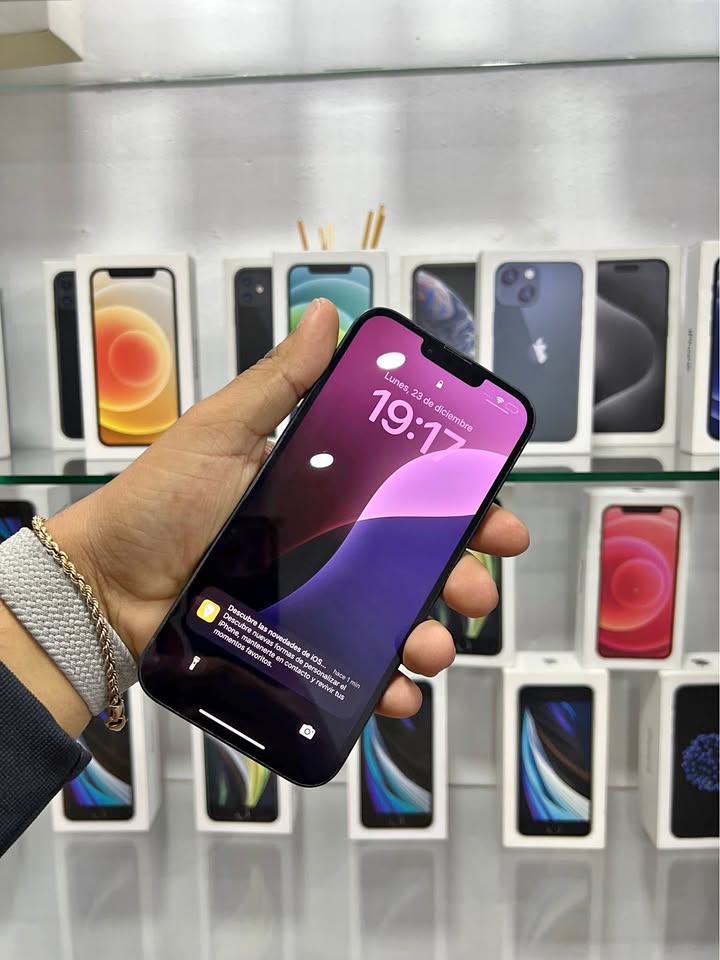 iPhone 14 Plus – 256GB –Negro