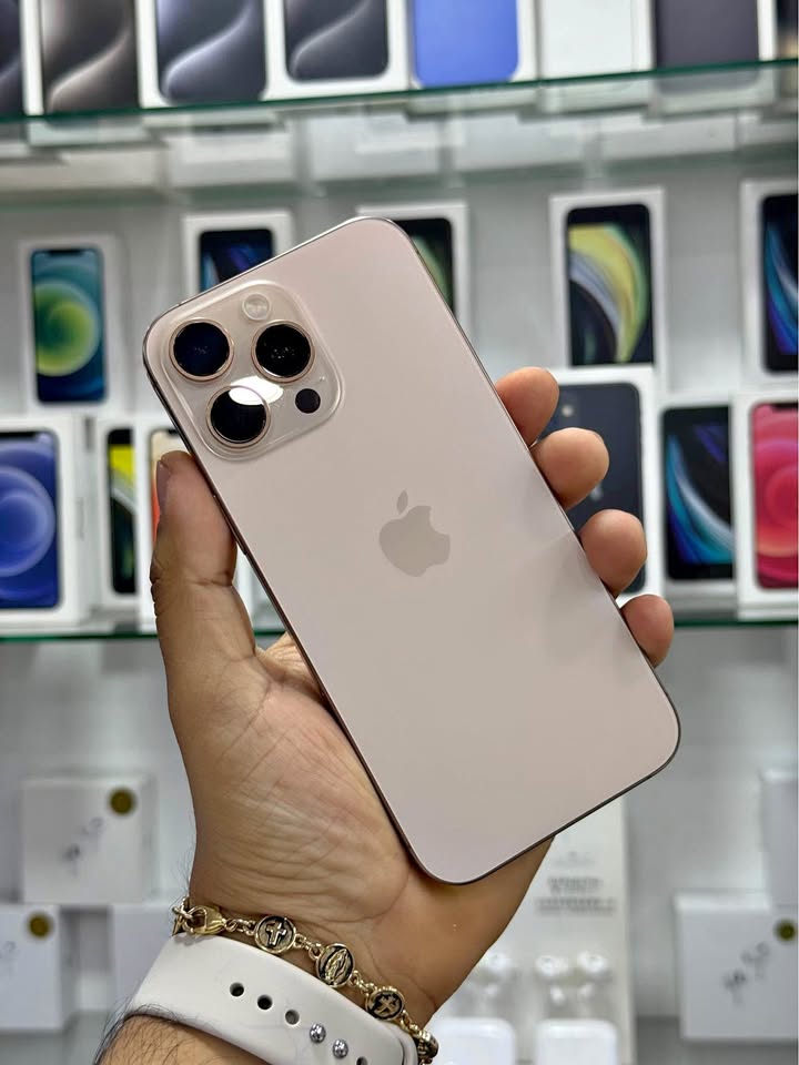 iPhone 16 Pro Max – 256GB - Dorado