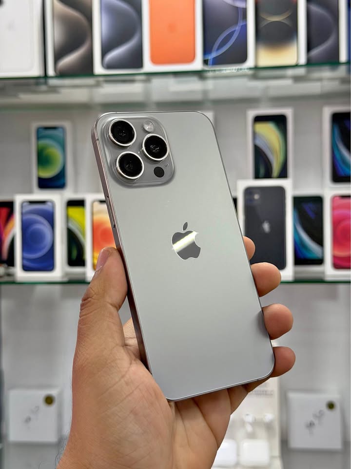 iPhone 15 Pro Max – 256GB Gris