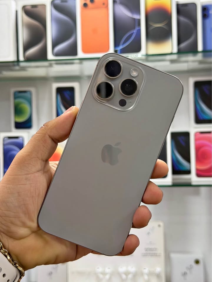 iPhone 16 Pro Max – 512GB – Gris