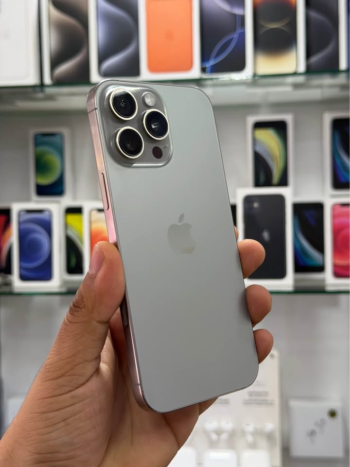 iPhone 16 Pro Max – 512GB – Gris