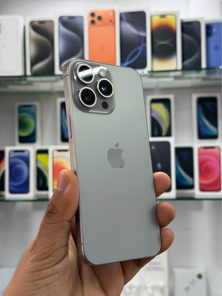 iPhone 15 Pro Max – 256GB Gris