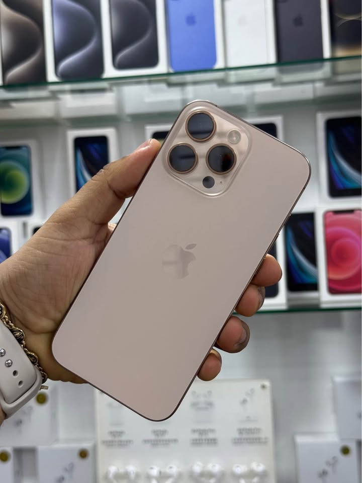 iPhone 16 Pro Max – 256GB - Dorado