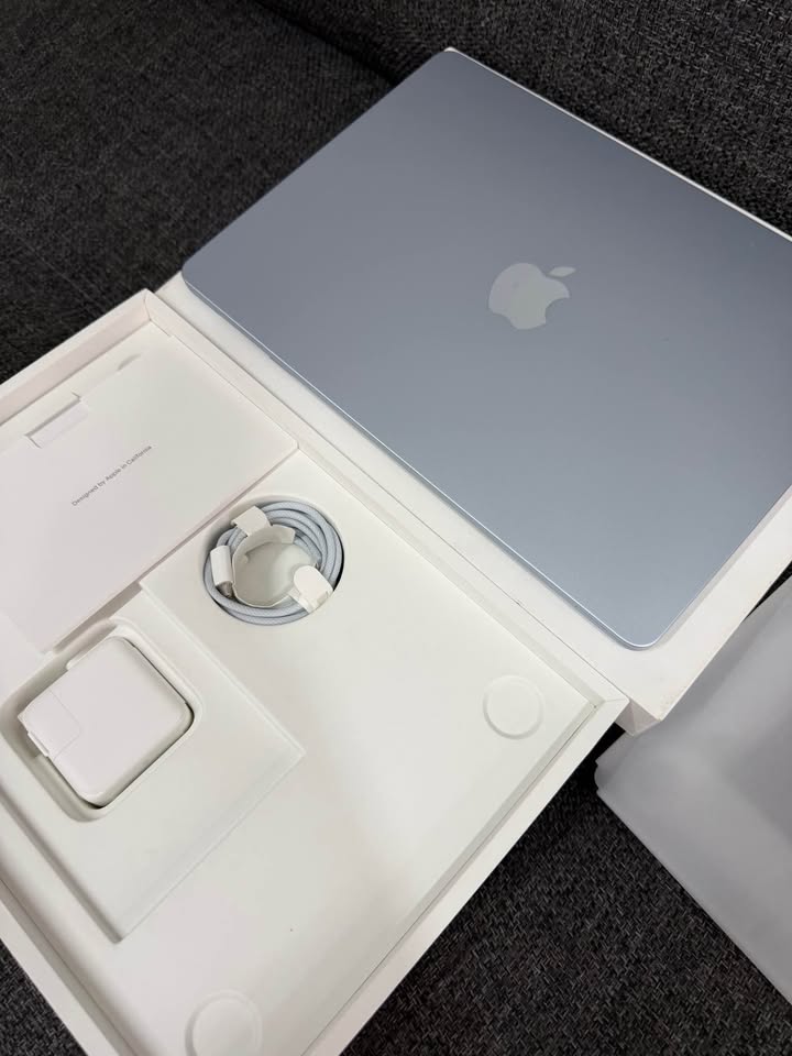 MacBook Air M4 (2025) – 13.6” – 16GB RAM – 256GB – Azul