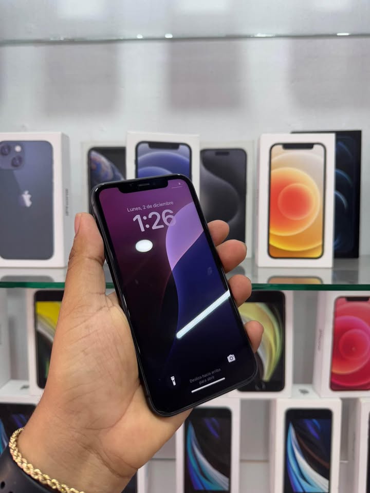 iPhone 11 – 128GB – Negro