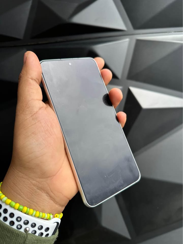 Samsung Galaxy S21 FE 5G – 256GB – Blanco