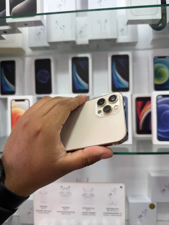 iPhone 12 Pro Max – 128GB – Dorado