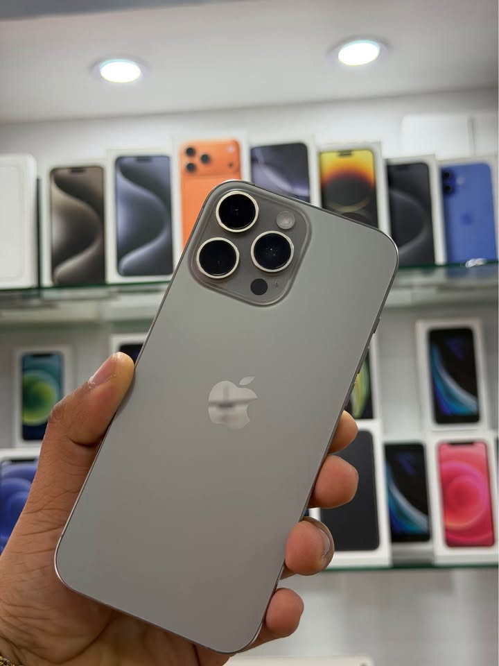 iPhone 16 Pro Max – 512GB – Gris