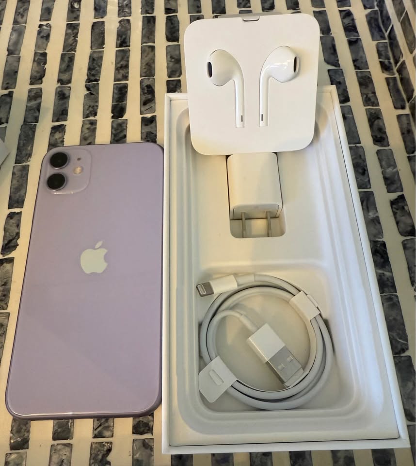 iPhone 11 – 128GB (Color Lila)