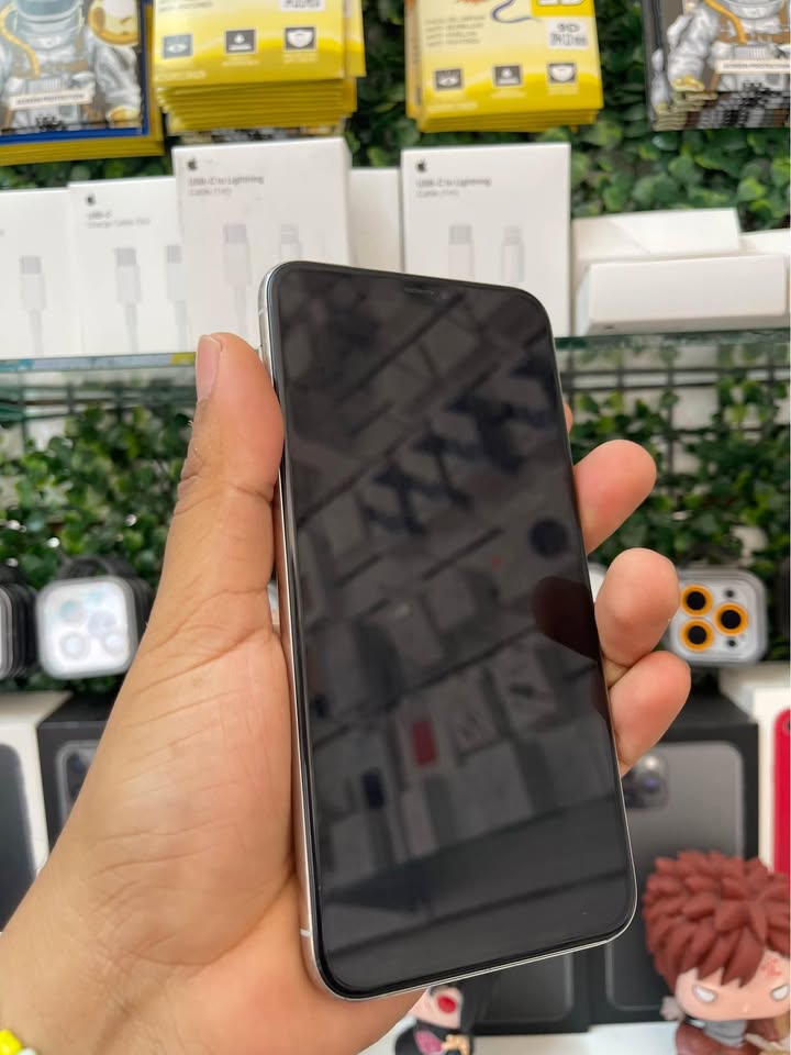 iPhone 11 Pro Max – 256GB (Blanco)