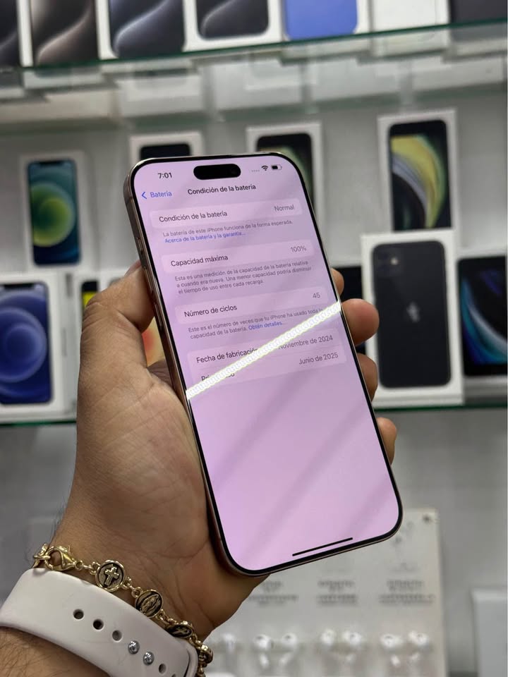 iPhone 16 Pro Max – 256GB - Dorado