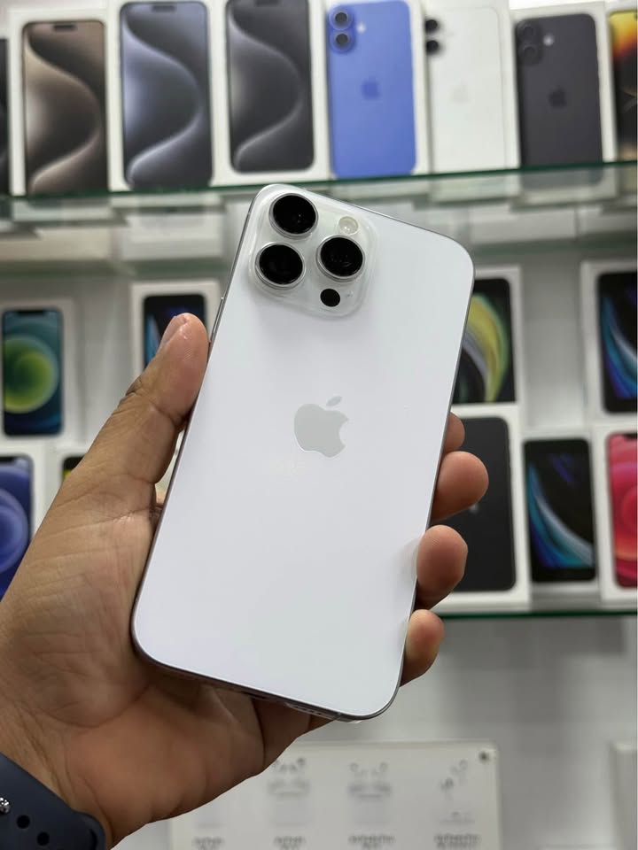 iPhone 16 Pro Max – 256GB - Plata