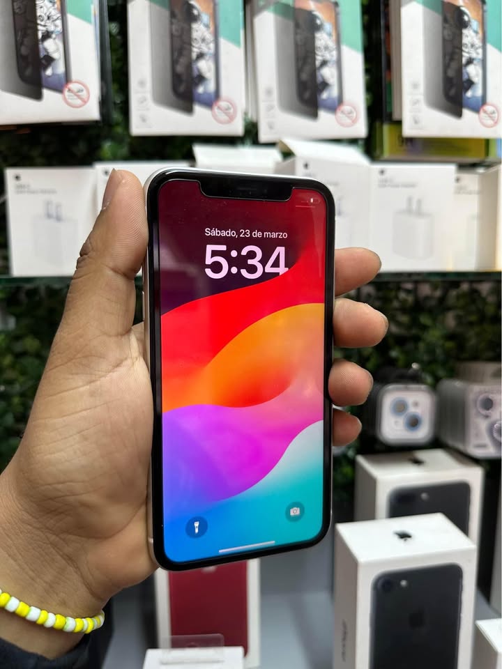 iPhone 11 – 128GB – Blanco