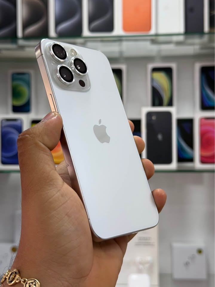 iPhone 15 Pro Max – 256GB Blanco