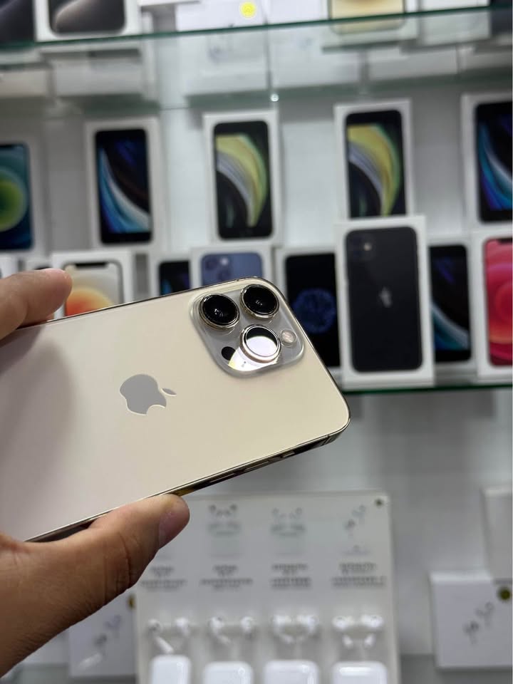 iPhone 13 Pro – 128GB (Dorado)
