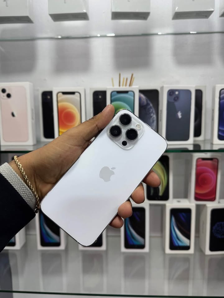 iPhone 14 Pro Max – 128GB – Plata