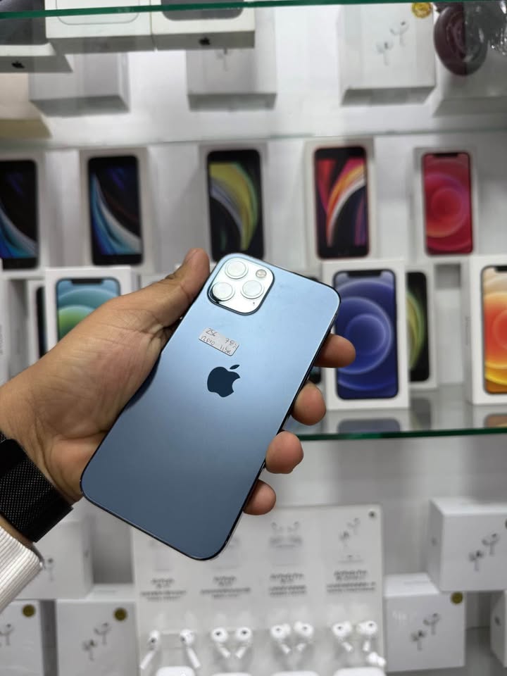 iPhone 12 Pro – 256 – Azul
