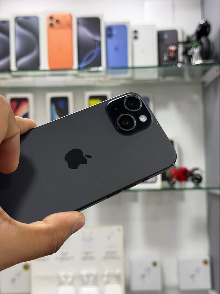 iPhone 15 – 128GB Negro