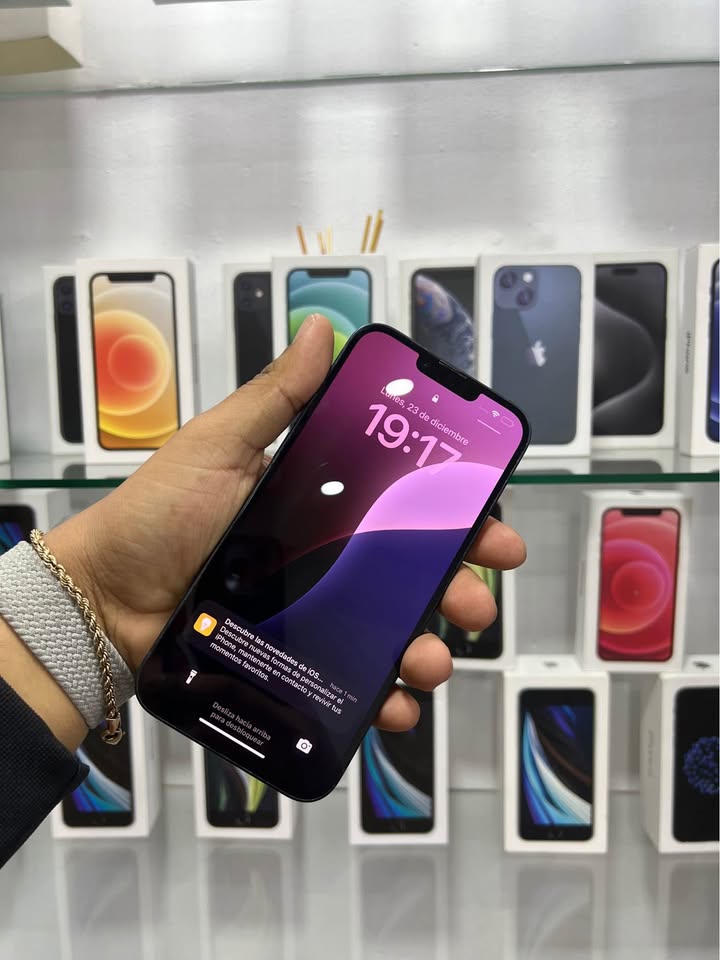 iPhone 14 Plus – 256GB –Negro