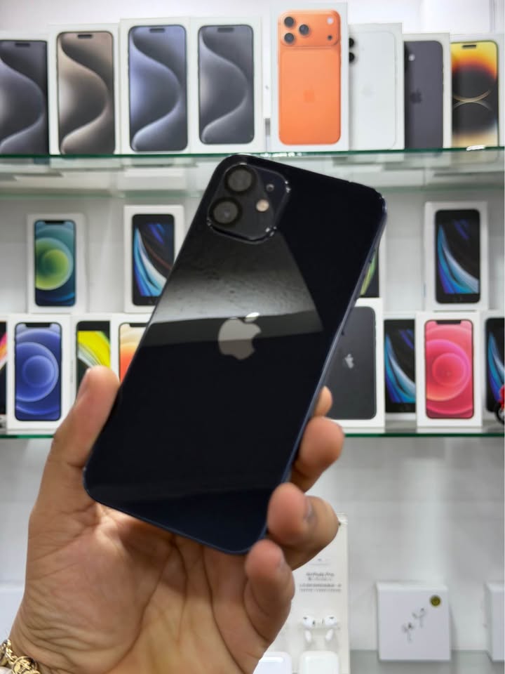 iPhone 12 – 128GB – Negro