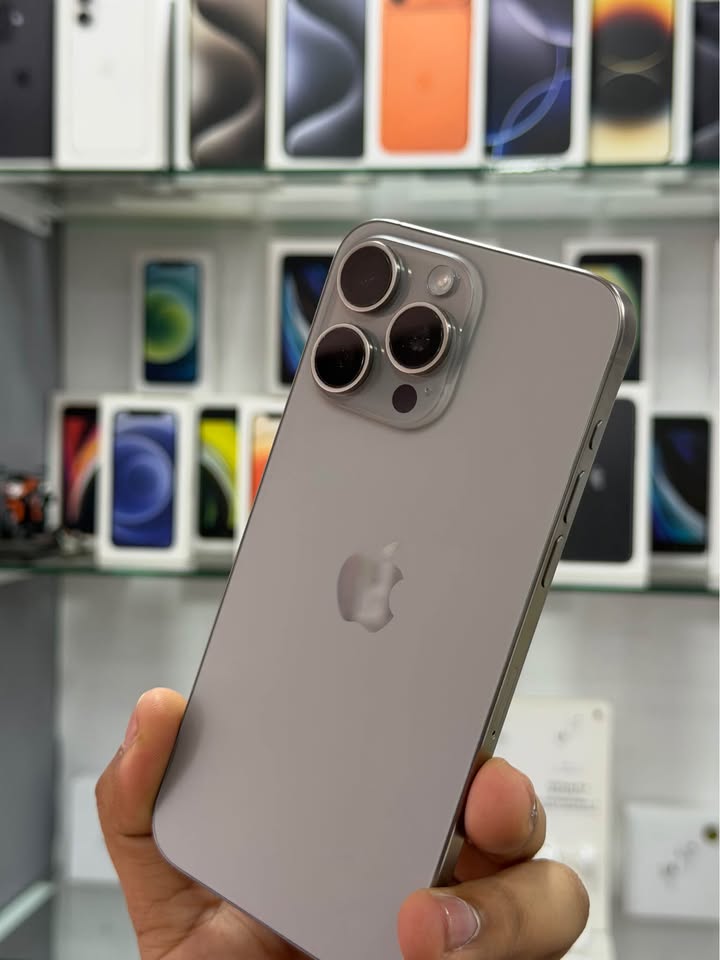 iPhone 15 Pro Max – 256GB Gris