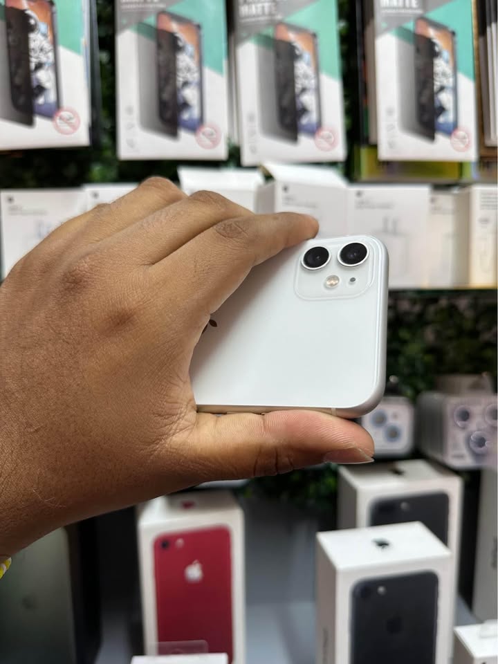 iPhone 11 – 128GB – Blanco