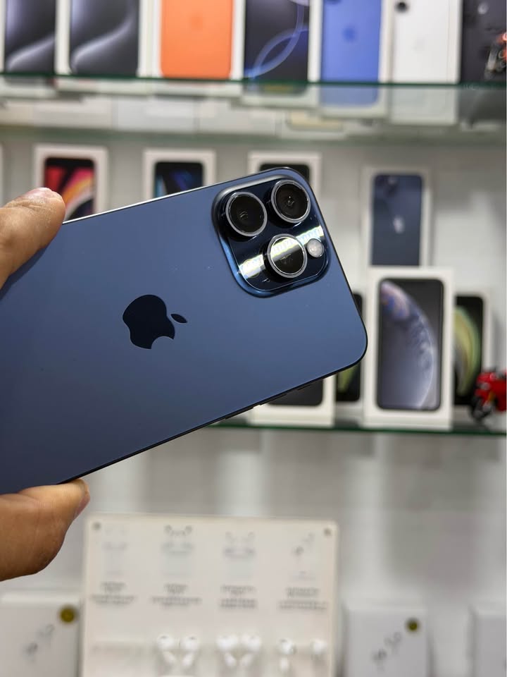 iPhone 15 Pro Max – 256GB Azul