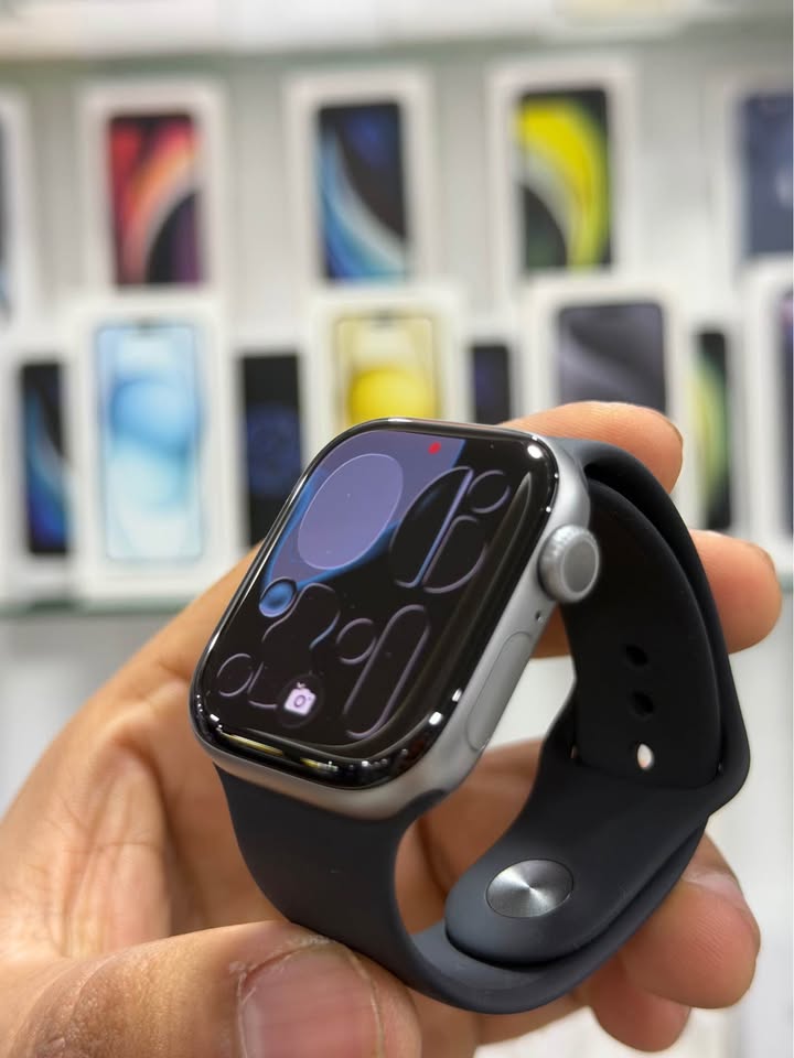 Apple Watch Series 11 – 42mm – LTE
